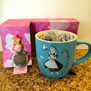 Disney Alice in Wonderland Mug and Tea Infuser Gift Set